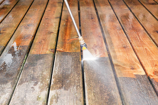 Best Driveway Pressure Washing  in Benbrook, TX
